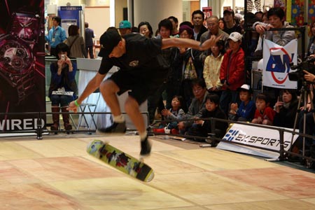 Kevin Harris in Japan Contest